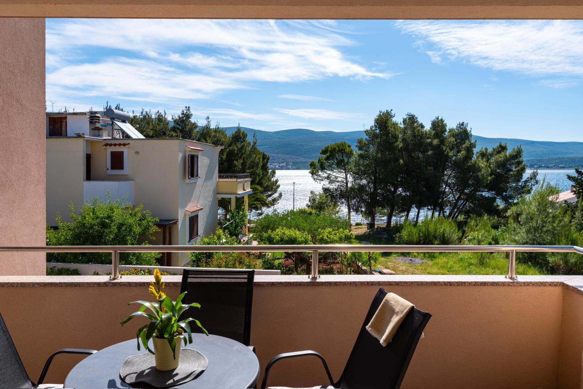 Apartmani Lelu Pridraga Εξωτερικό φωτογραφία