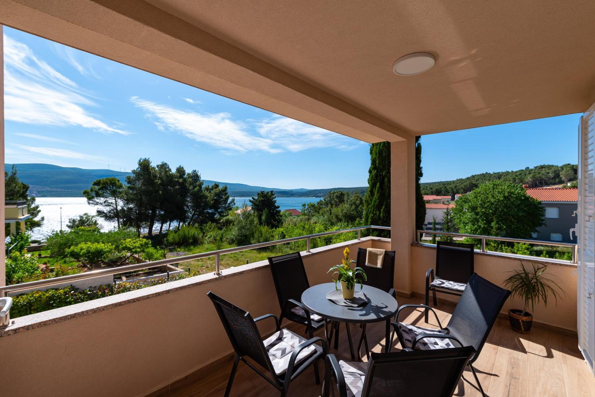 Apartmani Lelu Pridraga Εξωτερικό φωτογραφία